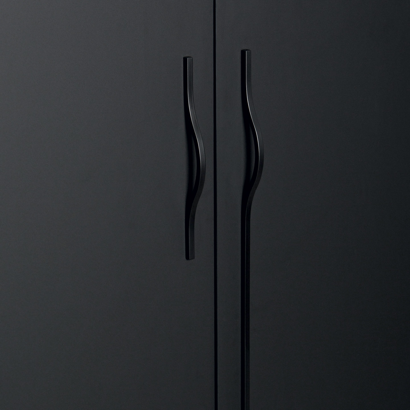 brave-dark-long-square